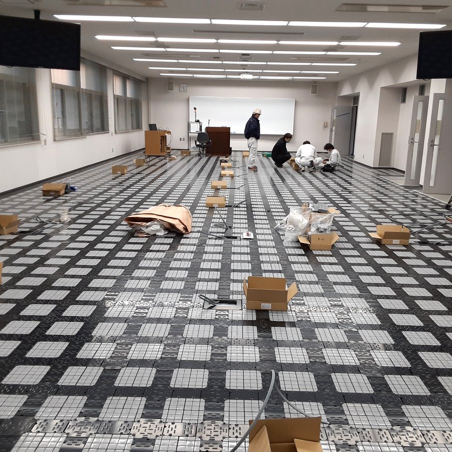 公共施設:大空間の床仕上げ